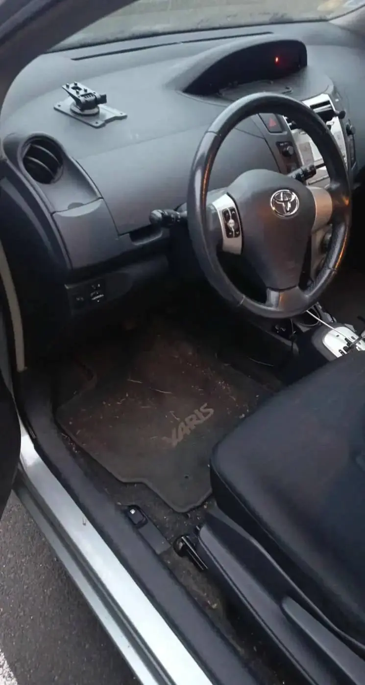 Avant nettoyage Toyota Yaris